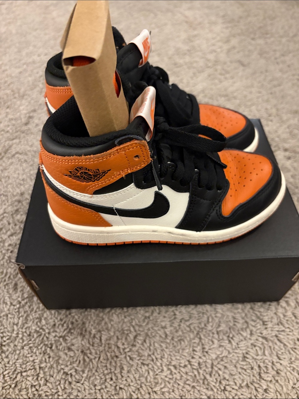 Kids’ Retro Jordan 1 Black and Orange- Shattered Backboard - Picture 2 of 9
